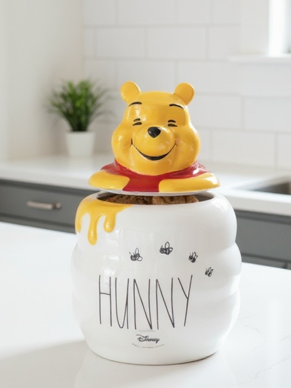 Disney x Rae Dunn Winnie The Pooh “Hunny” Giant Cookie Jar - NWT - Picture 1 of 13